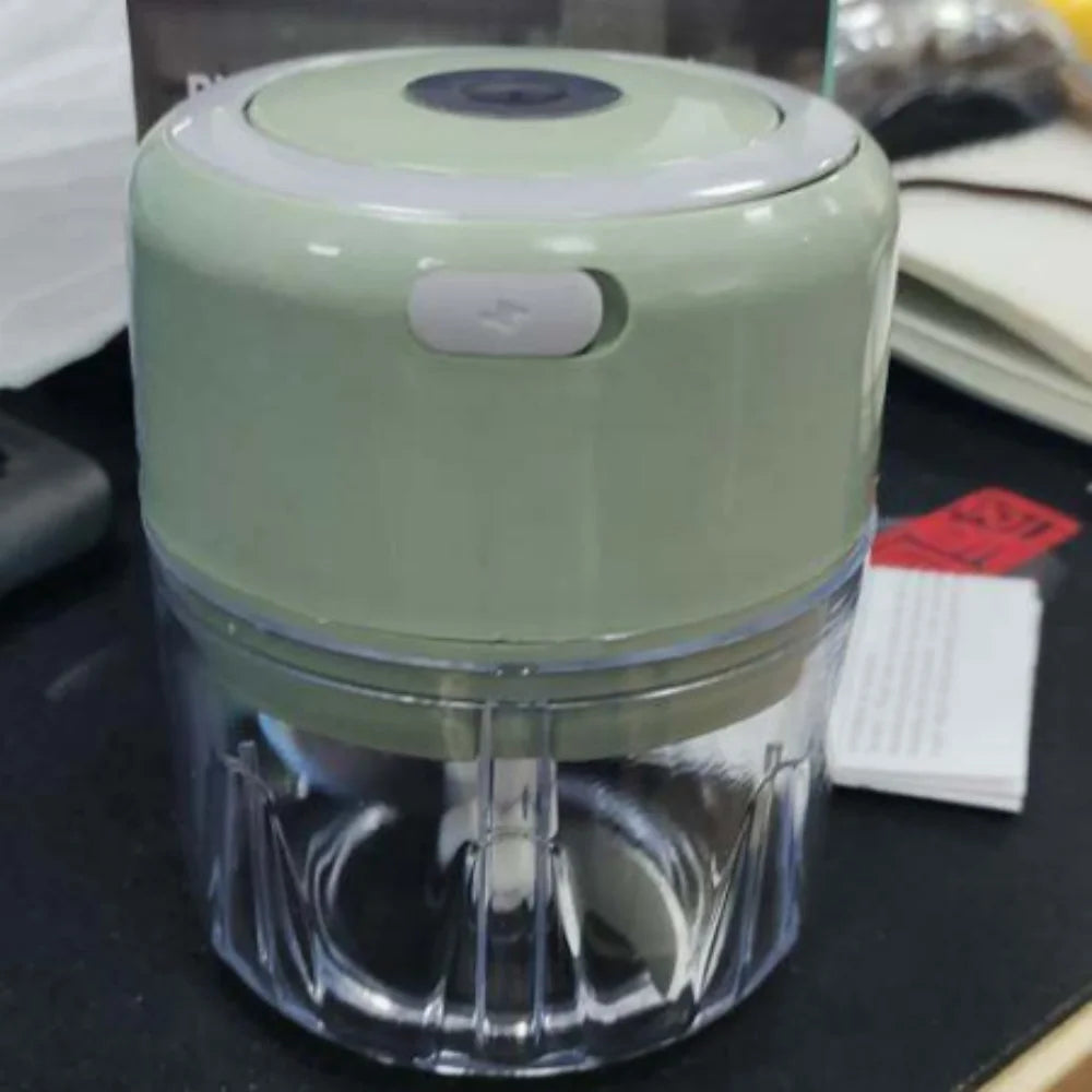 Mini Electric Food Chopper – One-Touch Vegetable Dicer & Garlic Mincer | CasaFlow